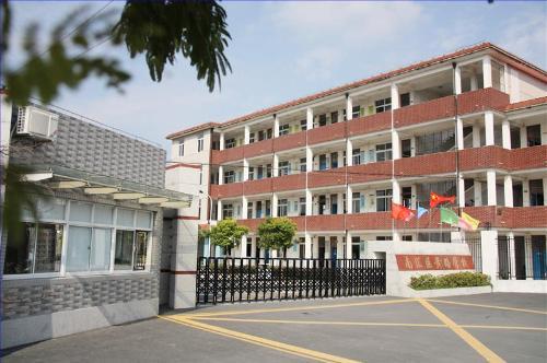 CVC-無線遠(yuǎn)距離緊急求助報(bào)警系統(tǒng)解決方案